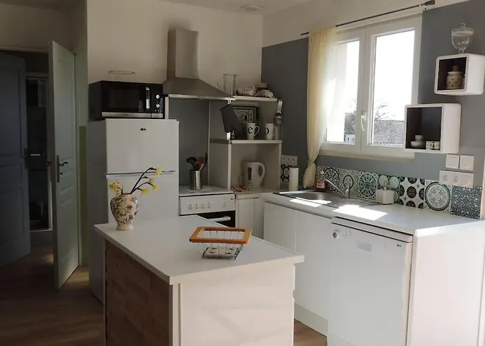 Holiday home Independant Avec Vue Sur Mont St Michel